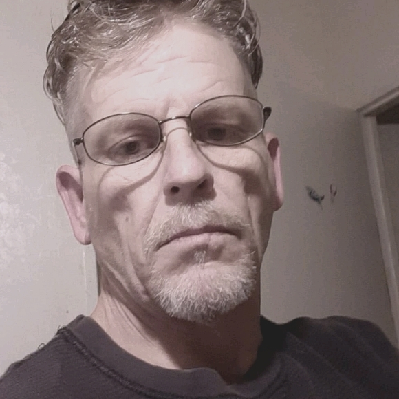 Meet your Posher, Mark - Picture 2 of 3